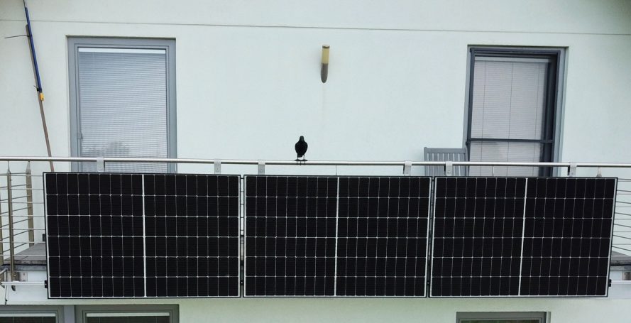 PV Balkon Anlage Ost